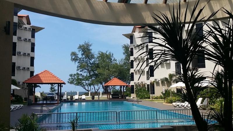 Samsuria Beach Resort & Residence Cherating Exterior photo